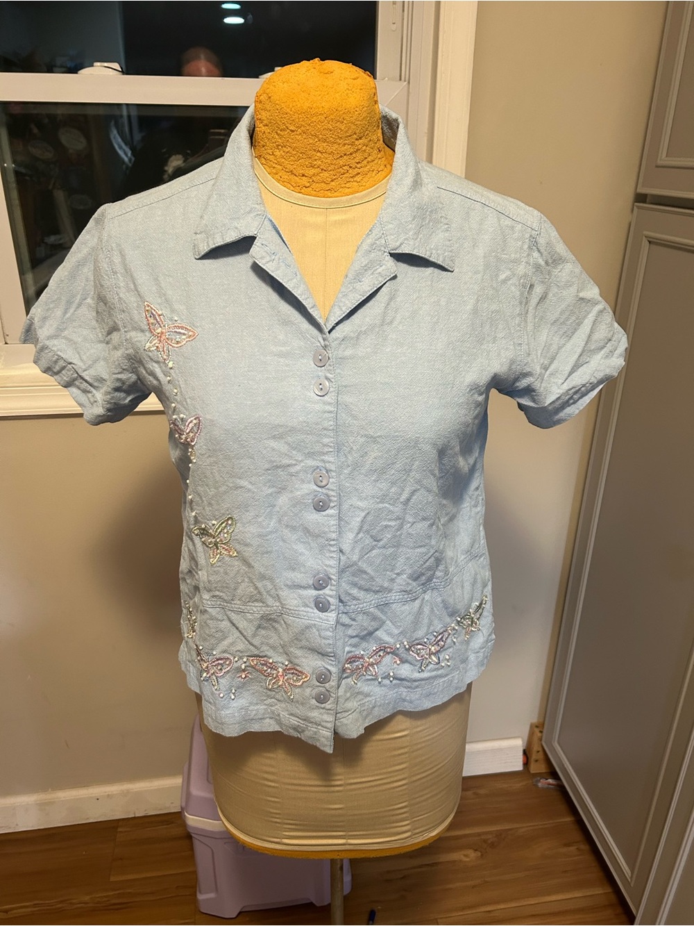 Jane Ashley Light Blue Embroidered Butterfly Button-Front Top Size PM